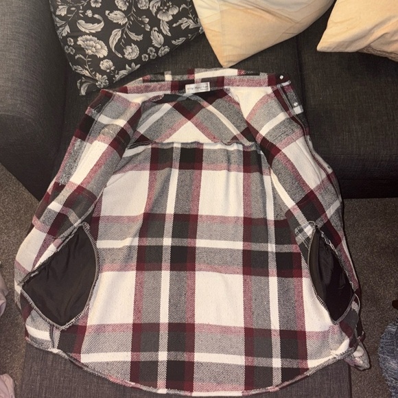 Little Mountain red blacks and white plaid jacket - Picture 2 of 8